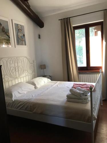 Charming Villa with Panoramic Pool in the Heart of Le Marche