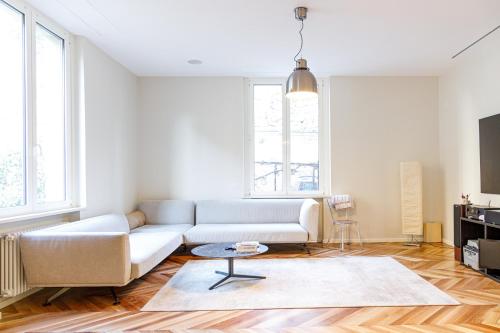 Genova Luxury Apartment, Janov