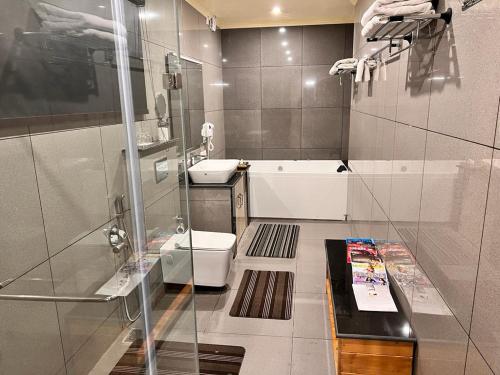 Luxury Premium Suite with Balcony