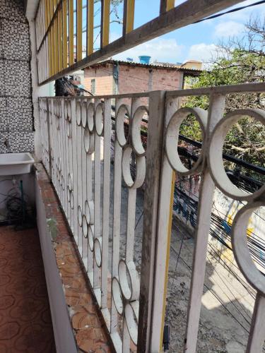 บริการและสิ่งอำนวยความสะดวก, Apartamento 02 Jardim Peri Quarto Cozinha Banheiro in กาโชเอย์ริงยา
