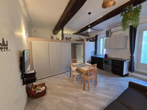 Meynadier 66 - Appartement Très Calme avec Cour Privative, Plage, Gare, Palais à 300m, Cannes (zdjęcie 5)