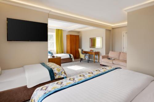 Junior Suite image 3