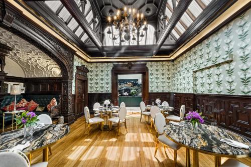Restaurant, Cork's Vienna Woods Hotel & Villas in Glanmire