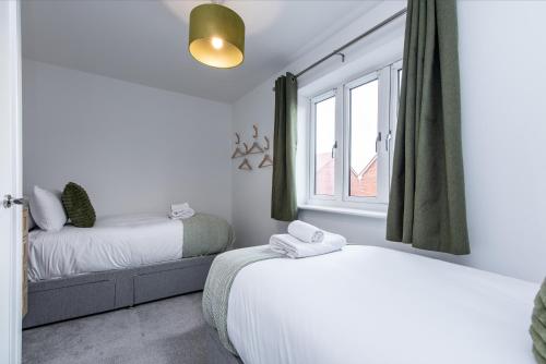 2-Bed Home in Quiet Neighborhood with Parking & Wifi 2-Bed Home in Quiet Neighborhood with Parking & Wifi