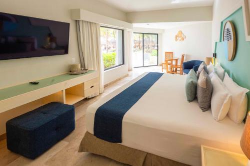 room detail thumbnail 1