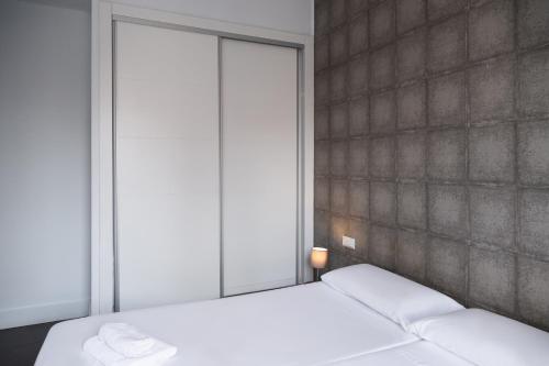 Two-Room Apartment image 6