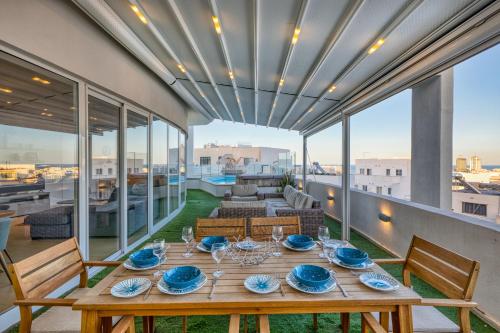 Beautiful Penthouse with pool and terrace Beautiful Penthouse with pool and terrace