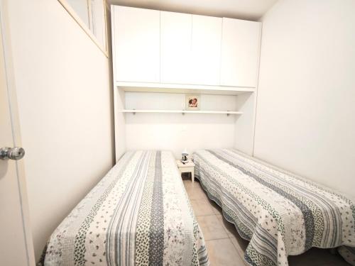 Studio Apartment image 8