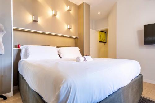 Elegantis Penthouse in the Heart of Rome With Private Terrace and View, Rome (photo 5)