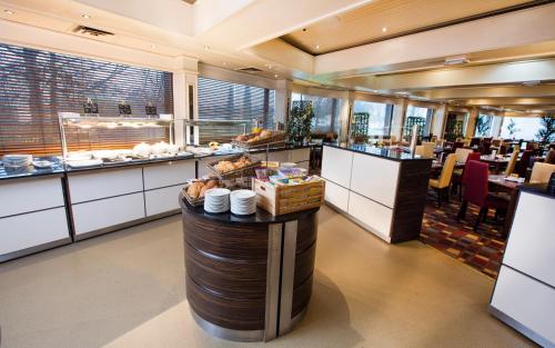 식음료(F&B), 노르만디 호텔 (Normandy Hotel) in 글래스고 국제 공항