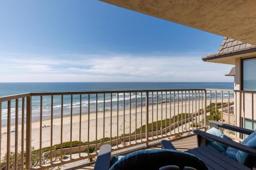 SB-767D - Soothing Solana Oceanfront Condo in Solana Beach, USA