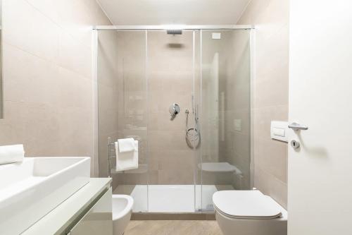 Porta Portese Modern Apartment - image 13