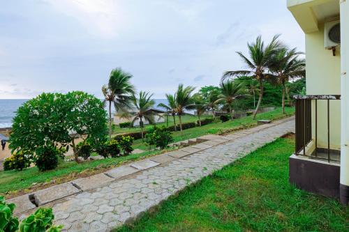 Alentours, HOTEL DE L'OCEAN KRIBI in Kribi