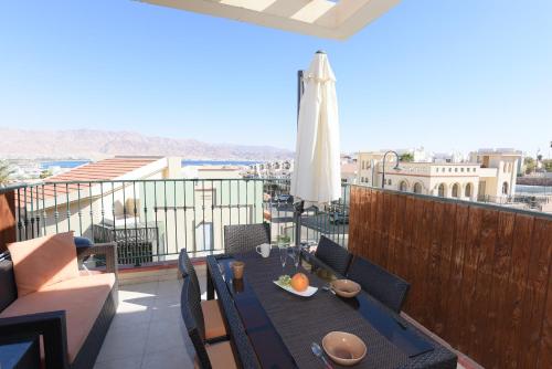 陽台/露台, 安達度假公寓 (Amdar Holiday Apartments) in 埃拉特