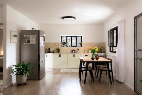 مطبخ, פנינה בחצבה in Hatzeva