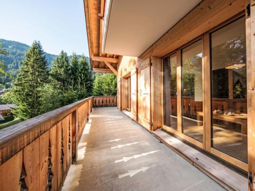Chalet Dipankar by Interhome in 維拉爾薩羅恩