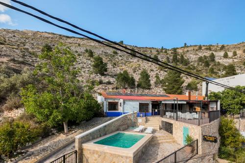 ALCALA DEL JUCAR, Casa rural Rio Tranquilo 1 -Piscina privada- in Casas de Ves