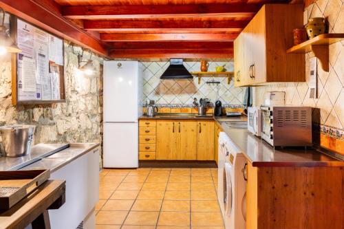ALCALA DEL JUCAR, Casa rural Rio Tranquilo 1 -Piscina privada- in Casas de Ves