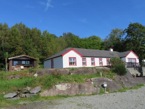 Viesnīcas āriene, Hungry Hill Lodge in Eadargoil