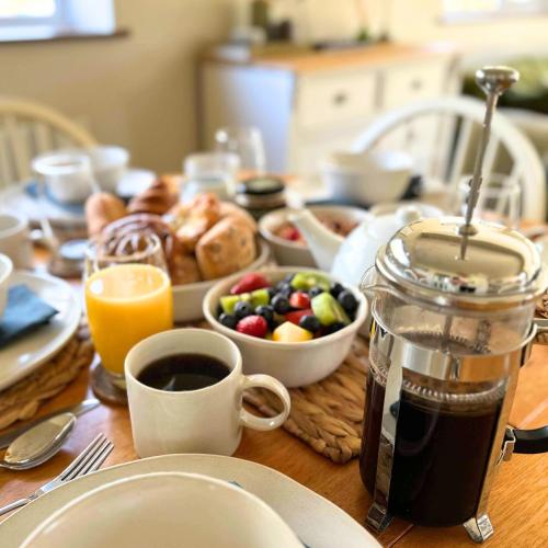 Greenacre Lodge - cosy, dog-friendly rural home with private garden in 維京奧