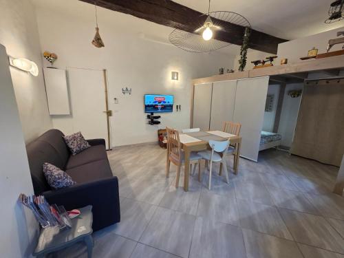 Meynadier 66 - Appartement Très Calme avec Cour Privative, Plage, Gare, Palais à 300m, Cannes (zdjęcie 6)