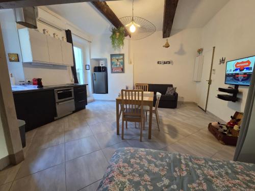 Meynadier 66 - Appartement Très Calme avec Cour Privative, Plage, Gare, Palais à 300m, Cannes (zdjęcie 4)