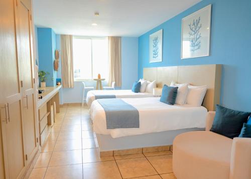 662060120 Ixchel Beach Hotel