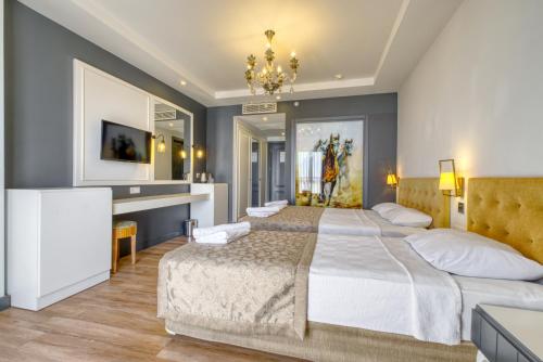 SEY BEACH HOTEL &SPA Room Type - Triple Room