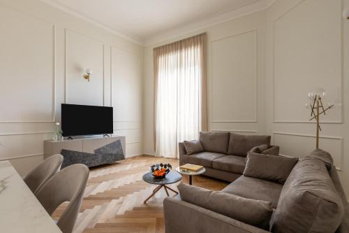 SJR Luxury Apartment Trevi Fountain - image 2
