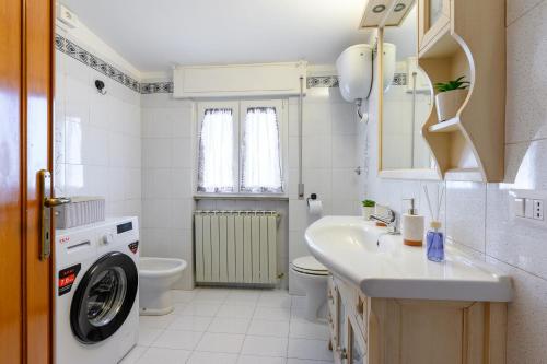 Coastal Whisper - 9 min to Airport & 700m to Sea