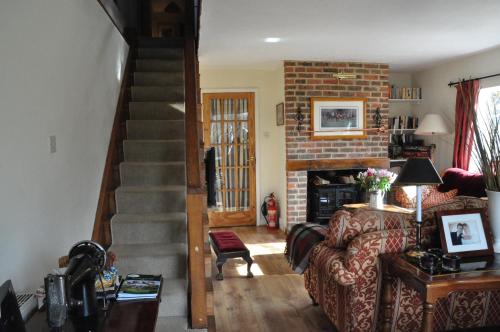 Little Tidebrook Farm - image 4