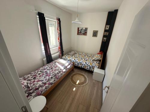 Ira's Square 2 Bedroom Apartment Free Parking, Skopje (Foto 10)