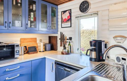 Kitchen, 3 Bedroom Stunning Home In Haderslev in Diernaes