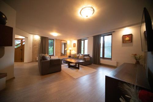 บริการและสิ่งอำนวยความสะดวก, Pensiunea Rezkakas in บัลวันยอส