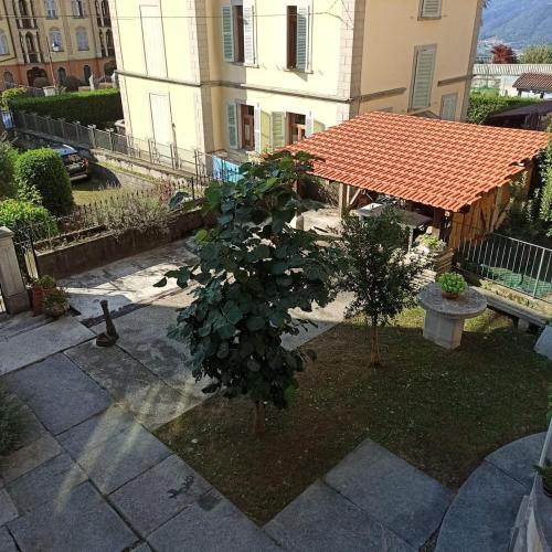 Dārzs, Ca' della Sfinge Colibrì a Civiasco (Ca' della Sfinge Colibri a Civiasco) in Civiasco