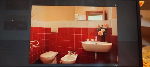 2 bedrooms, 3 beds