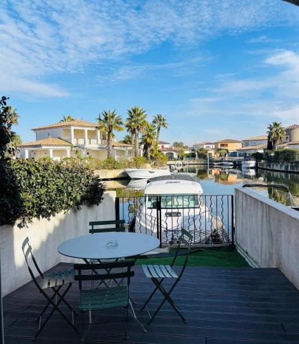 Marina Le Paradis sur l'eau - Location saisonnière - Aigues-Mortes