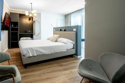 - NumberZ - Rooms Apartments and Suites with Wi-Fi and AC in 拉蒂納