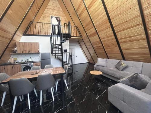 A-Frame Qebele in Vandam