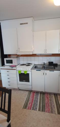 주방, Ferienstuga Lappland Kristineberg in 보름셀레