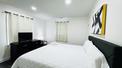 Close to the beach #3 Cozy 2 bedrooms condo thumb 3