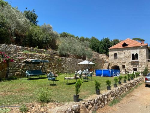 Aal Aoudeh guesthouse in Deir El Qamar