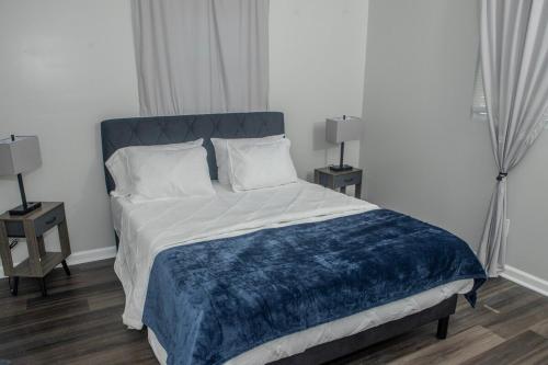 Modern 4BR Home Great Location Spacious