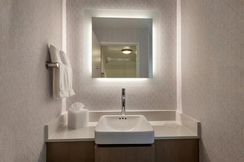 SpringHill Suites by Marriott Lancaster Palmdale - image 13