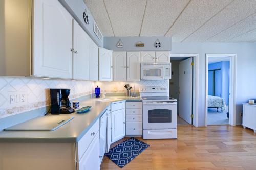 Beachfront North Wildwood Condo with Ocean Views! in North Wildwood, USA