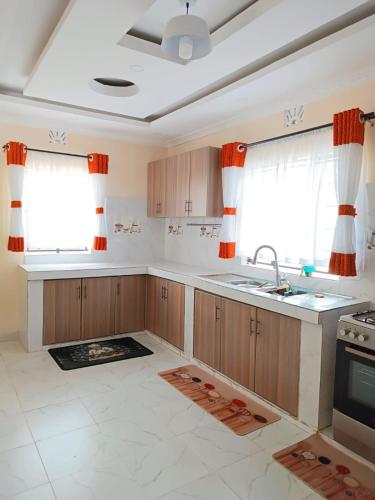 Three-Bedroom House image 10