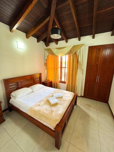 VILLA ORION piscina y discoteca PRIVADA K18