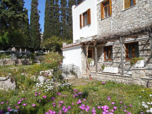 Pythais Hotel - image 13