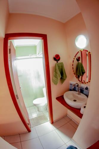 Quadruple Room image 4