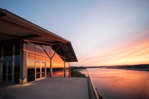 Lakeway Resort and Spa - image 8
